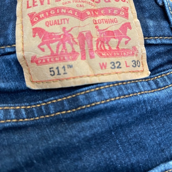 2 pairs of Levi’s for the price of 1! - Picture 6 of 7